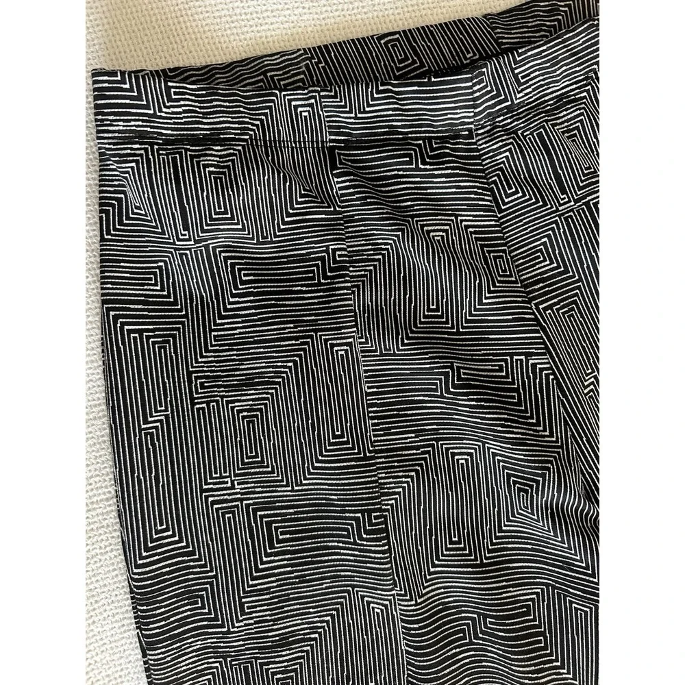 Clara Sun Woo Pull On Black White Geometric Wide Leg Pants Front Slit Size 1X - Picture 6 of 7